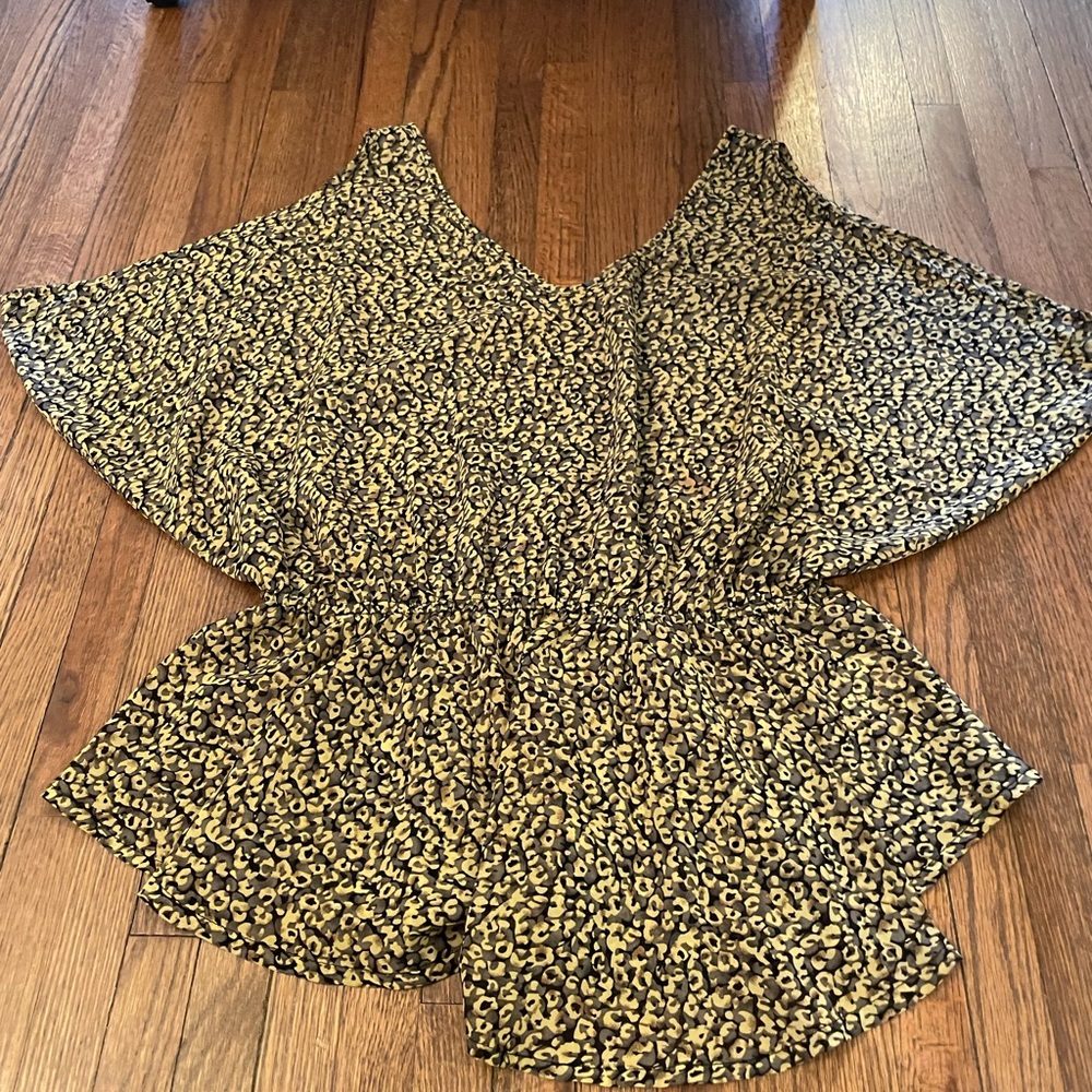 YELLOW LEOPARD BLOUSE